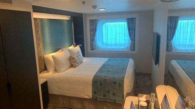 Каюта с окном