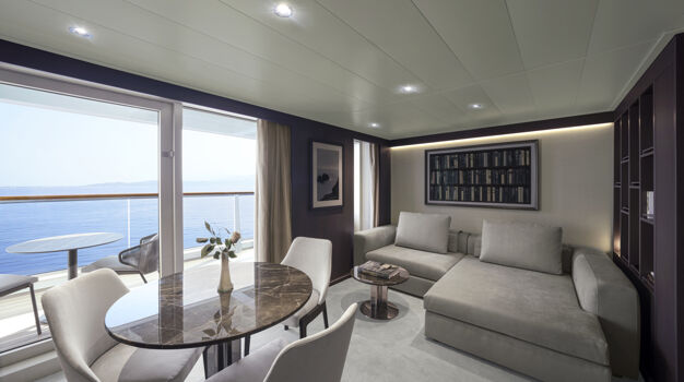 Зона отдыха в каюте Premier Penthouse (PP)