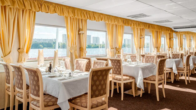 Нижний ресторан «Оскар»