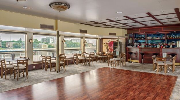 Конференц-зал и бар "Ладога"