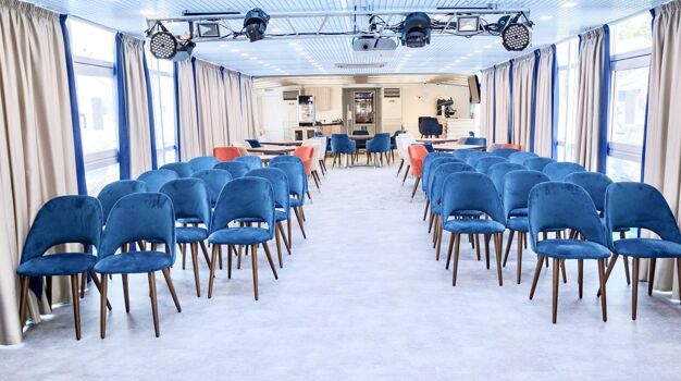 Концертный зал