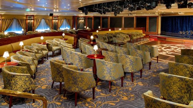 Главный театр лайнера Ship Lounge