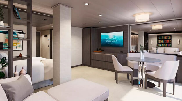 Гостиная зона в каюте Deluxe penthouse