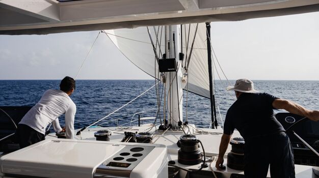 Парусно-моторный катамаран Spirit of Ponant