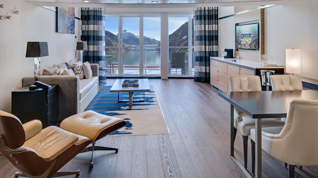 Каюта Grand Loft Suite