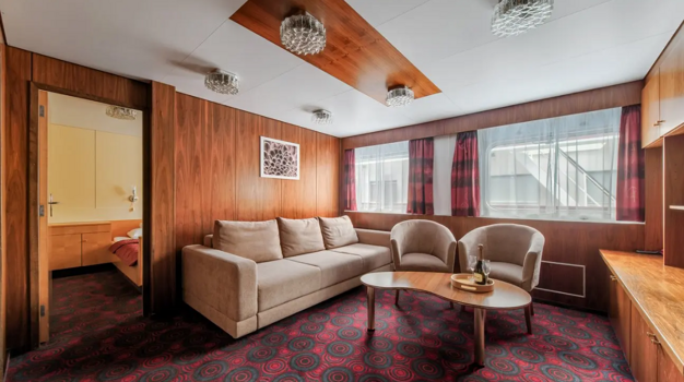 Трехместный люкс