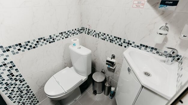 Ванная комната в каюте Комфорт