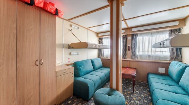 Каюта категории Полулюкс 4-х местный