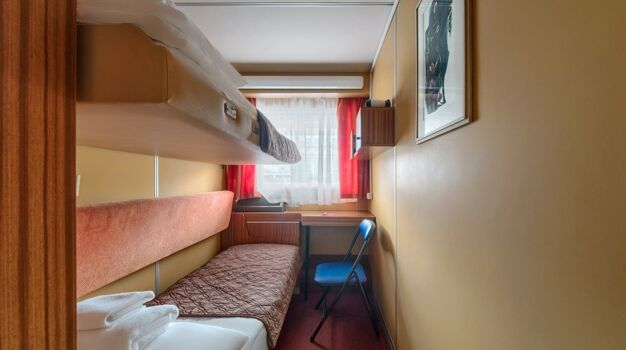 Двухместная 2-х ярусная каюта