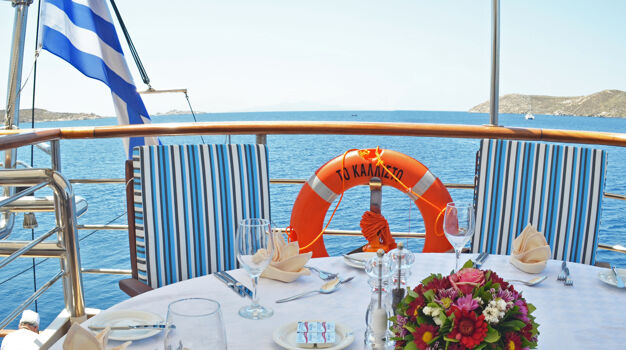 Ресторан на верхней палубе