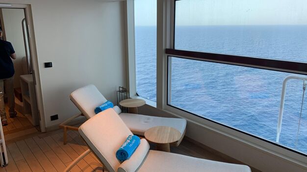 Балкон в каюте Royal Villa