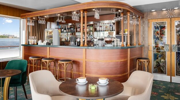 Панорамный бар "Клюква"