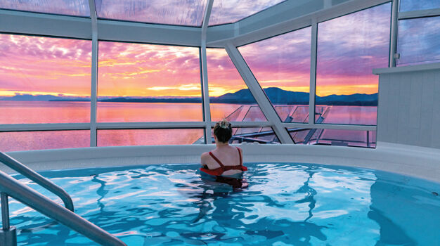 Бассейн в солярии