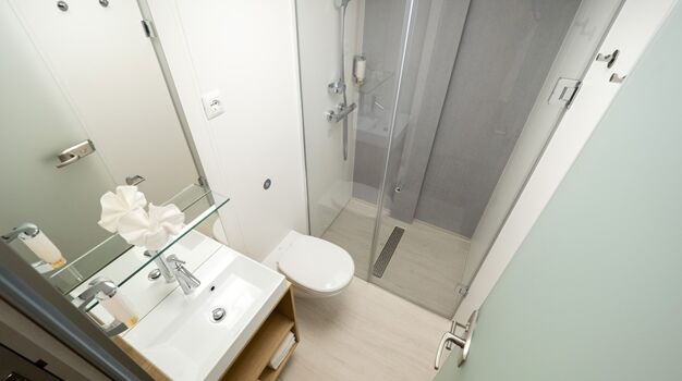 Ванная комната в каюте