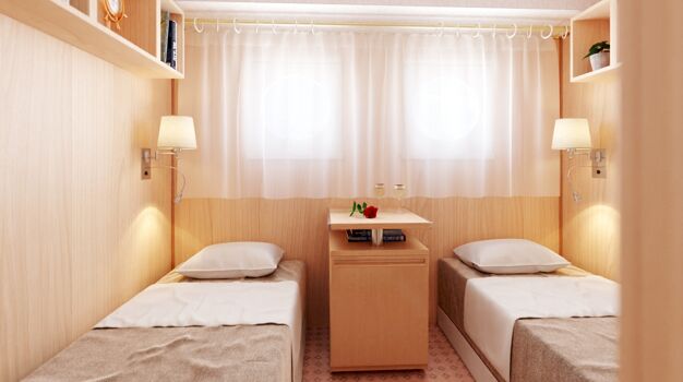 Каюта с иллюминаторами