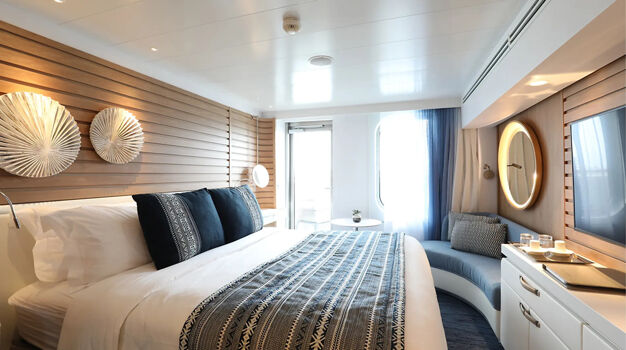 Каюта с балконом Deluxe Stateroom