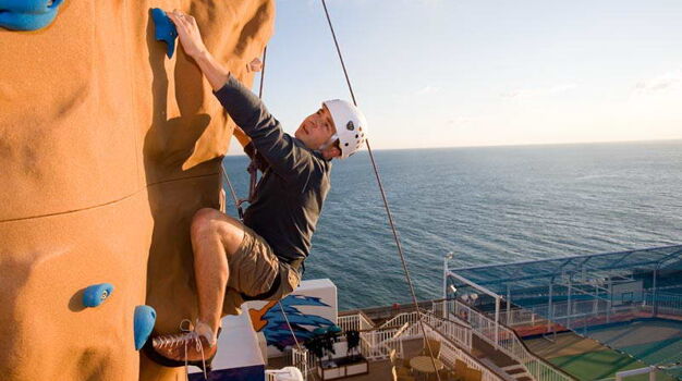 Скалодром (Rock Climbing Wall)