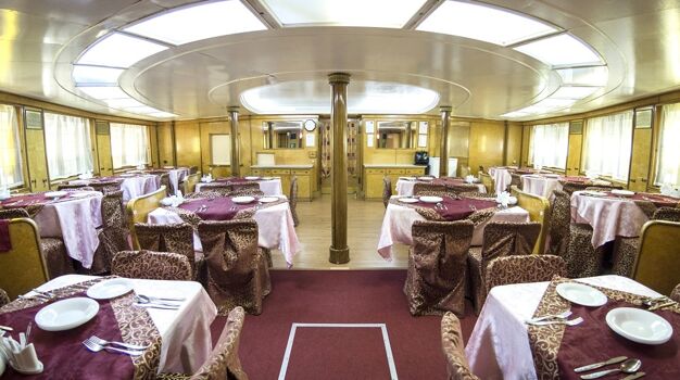 Нижний ресторан