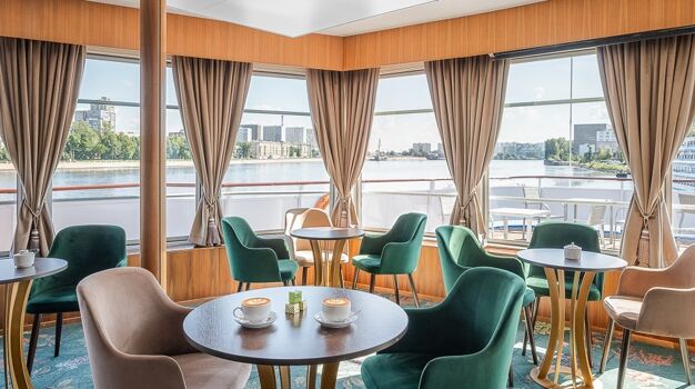 Панорамный бар "Клюква"