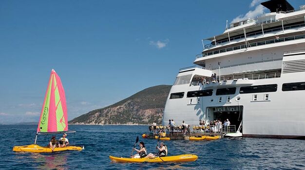 Палуба для водных видов спорта (The Marina)