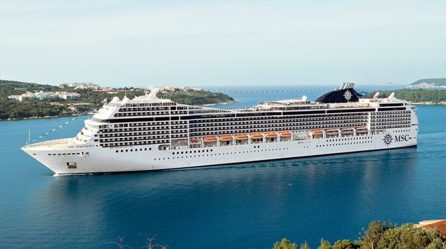 MSC Magnifica у побережья Хорватии