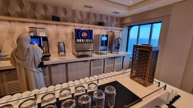 Напитки из автоматов в кафе Dallah