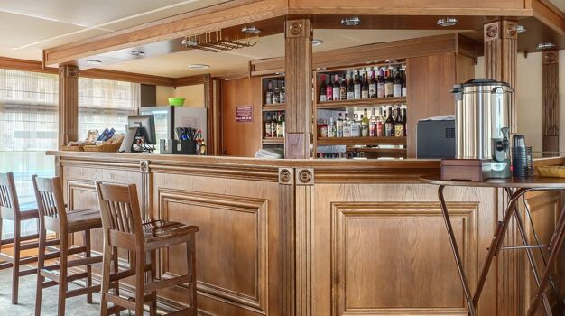 Бар «Ладога»