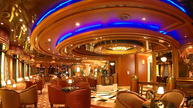 Бар Crooners Lounge & Bar