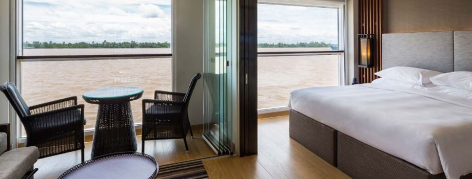 Стандартная каюта Suite Deluxe на теплоходе Scenic Spirit