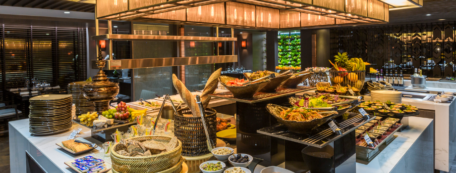 Ресторан на теплоходе Scenic Spirit