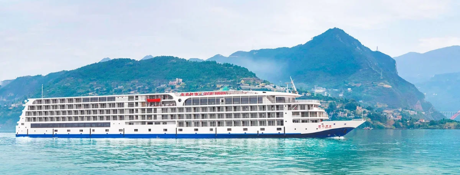 Теплоход  на реке Янцзы Century Paragon