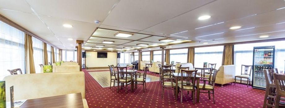 Диско-бар на солнечной палубе