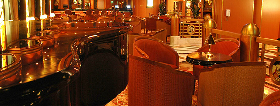 Лаунж Crooners Lounge & Bar