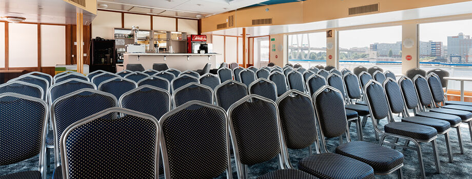 Конференц-зал и бар "Ладога"