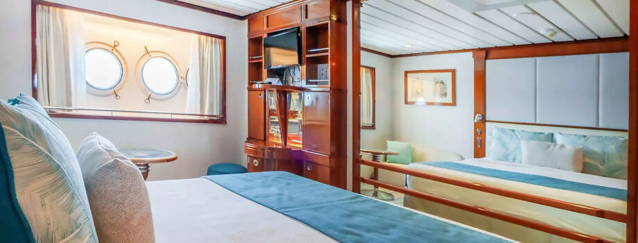 Каюта с иллюминатором