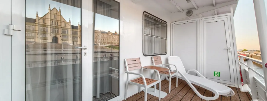 Балкон в каюте Полулюкс с балконом