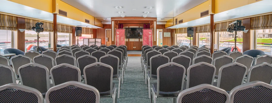 Конференц-зал и бар "Ладога"