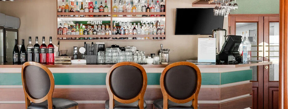 Панорамный бар "Хэмингуэй"