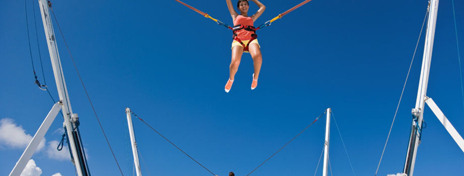 Прыжки на батуте Trampoline