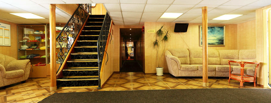 Вестибюль теплохода Юрий Никулин