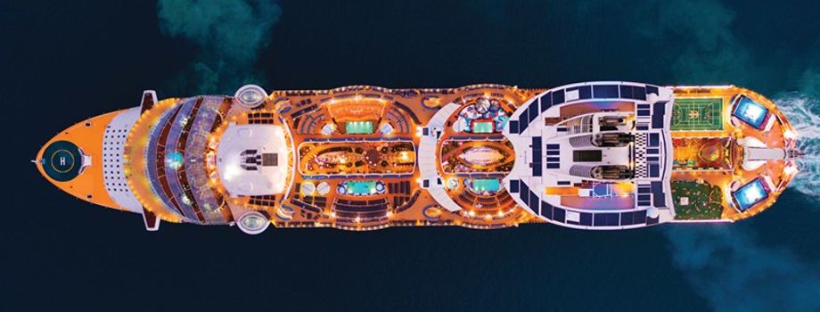 Allure of the Seas вид сверху