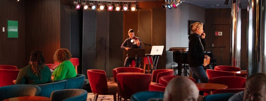 Живая музыка в зоне отдыха