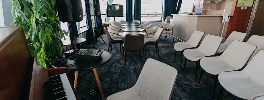 Музыкальный салон