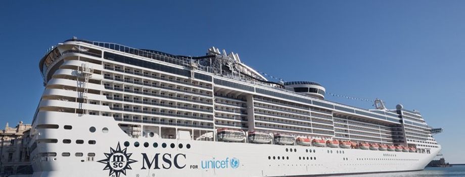 MSC Preziosa в порту