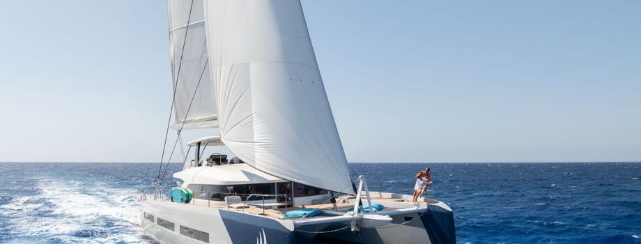 Парусно-моторный катамаран Spirit of Ponant