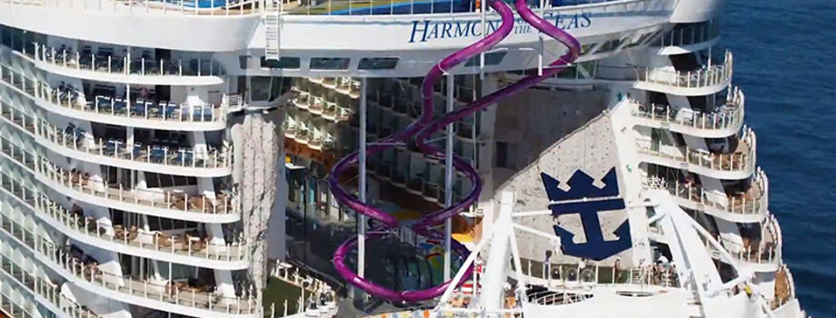 Harmony of the Seas вид на Ultimate Abyss и акватеатр