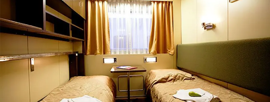 Двухместная каюта с окном