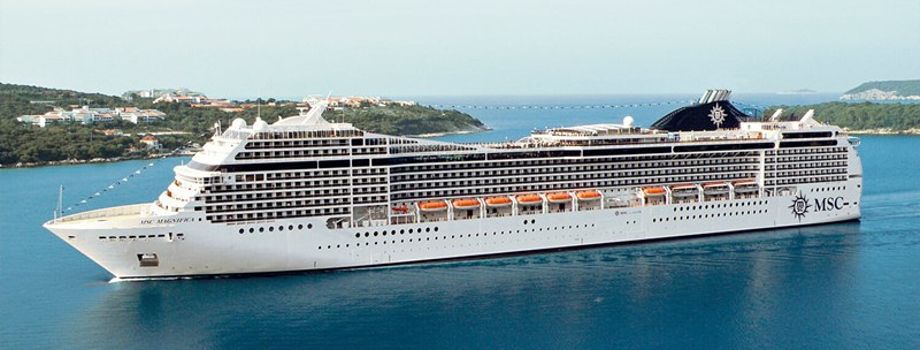 MSC Magnifica у побережья Хорватии