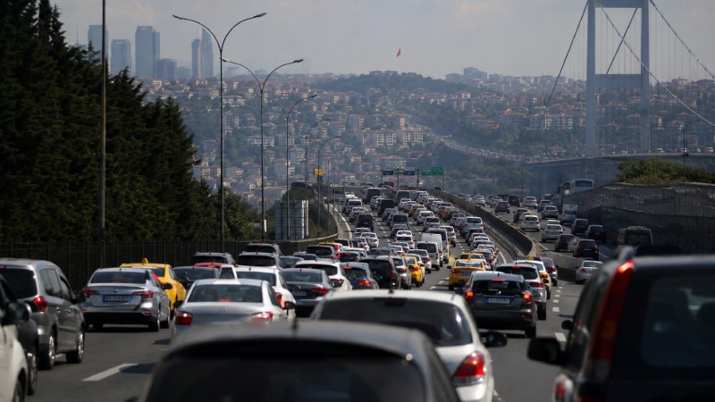 probki-v-chas-pik-stambul-doroga-do-porta.jpg